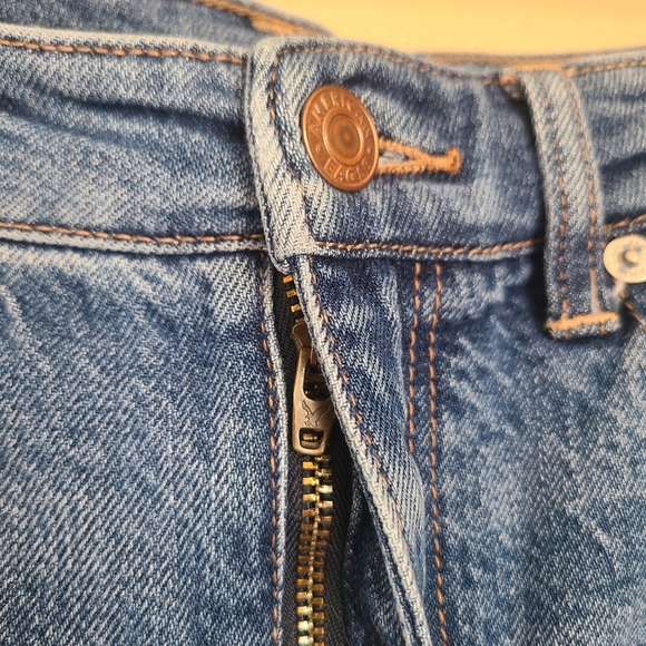american eagle highest rise mom shorts size 2 - Picture 3 of 6